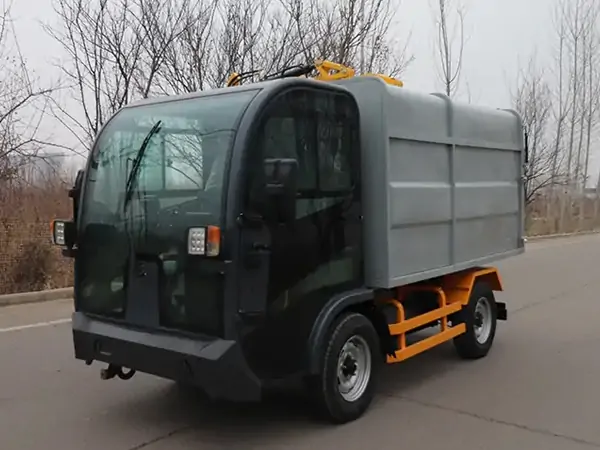 Side-Loading Garbage Collection Truck: Simple Operation, Large Carrying Capacity