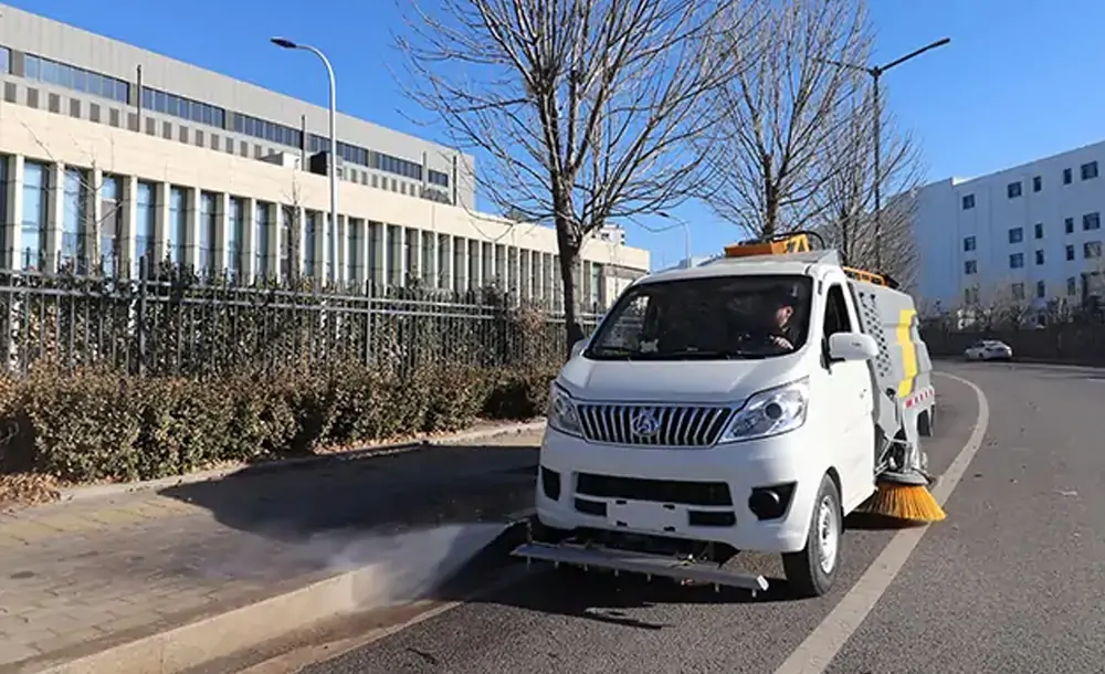 New Energy Road Sweeper: The Intelligent Guardian of Urban Sanitation
